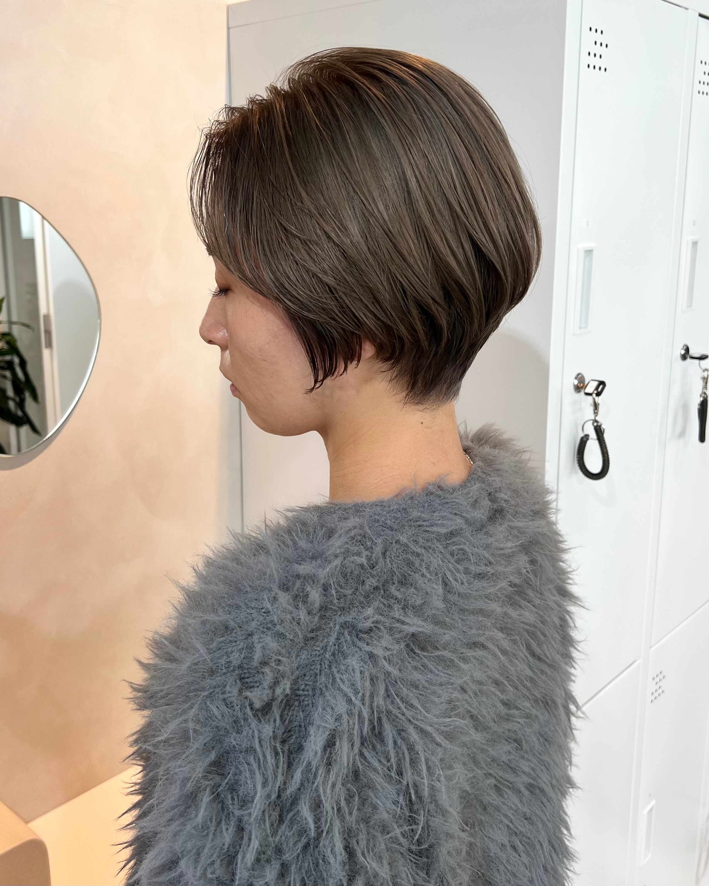 Lalu【ラル】のスタイル紹介。コンパクトショート×グレージュ