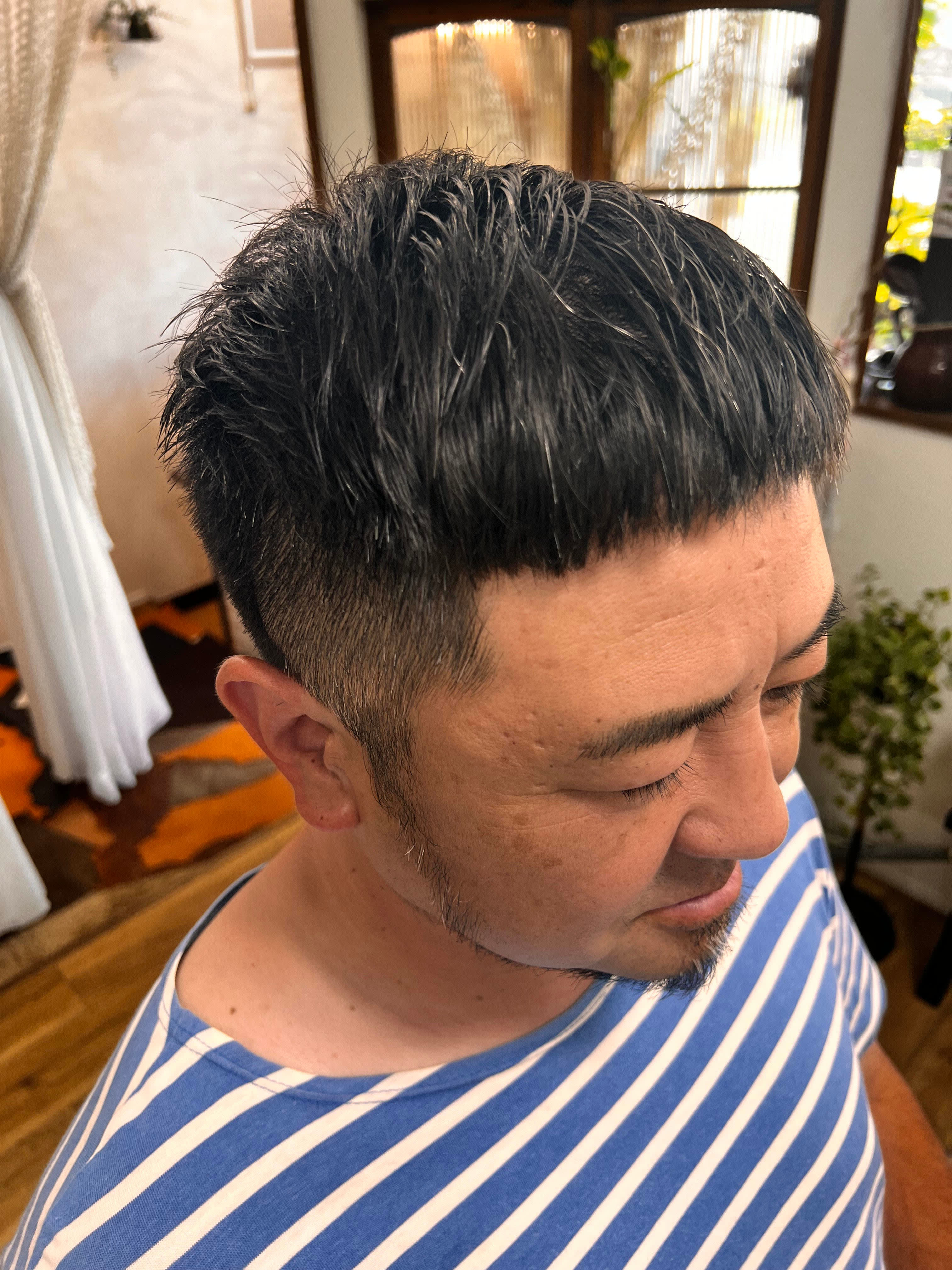 Hair Salon 63【ヘアサロン ロミ】のスタイル紹介。メンズ/シャープに締まるクロップフェード
