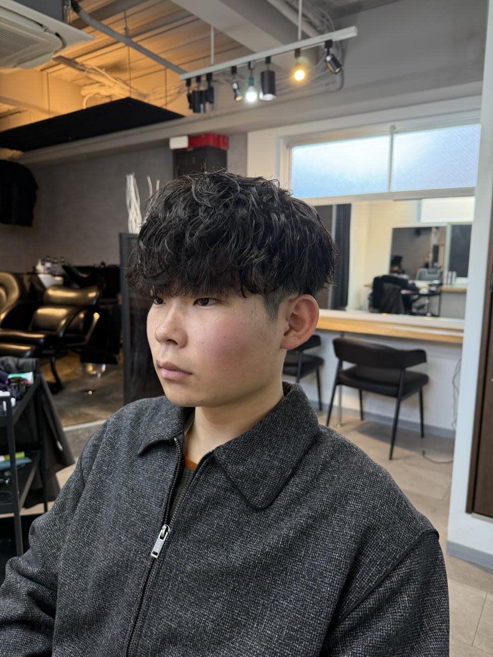 Vii men【ビーメン】のスタイル紹介。大宮/カット/短髪/毛流れ/センターパート
