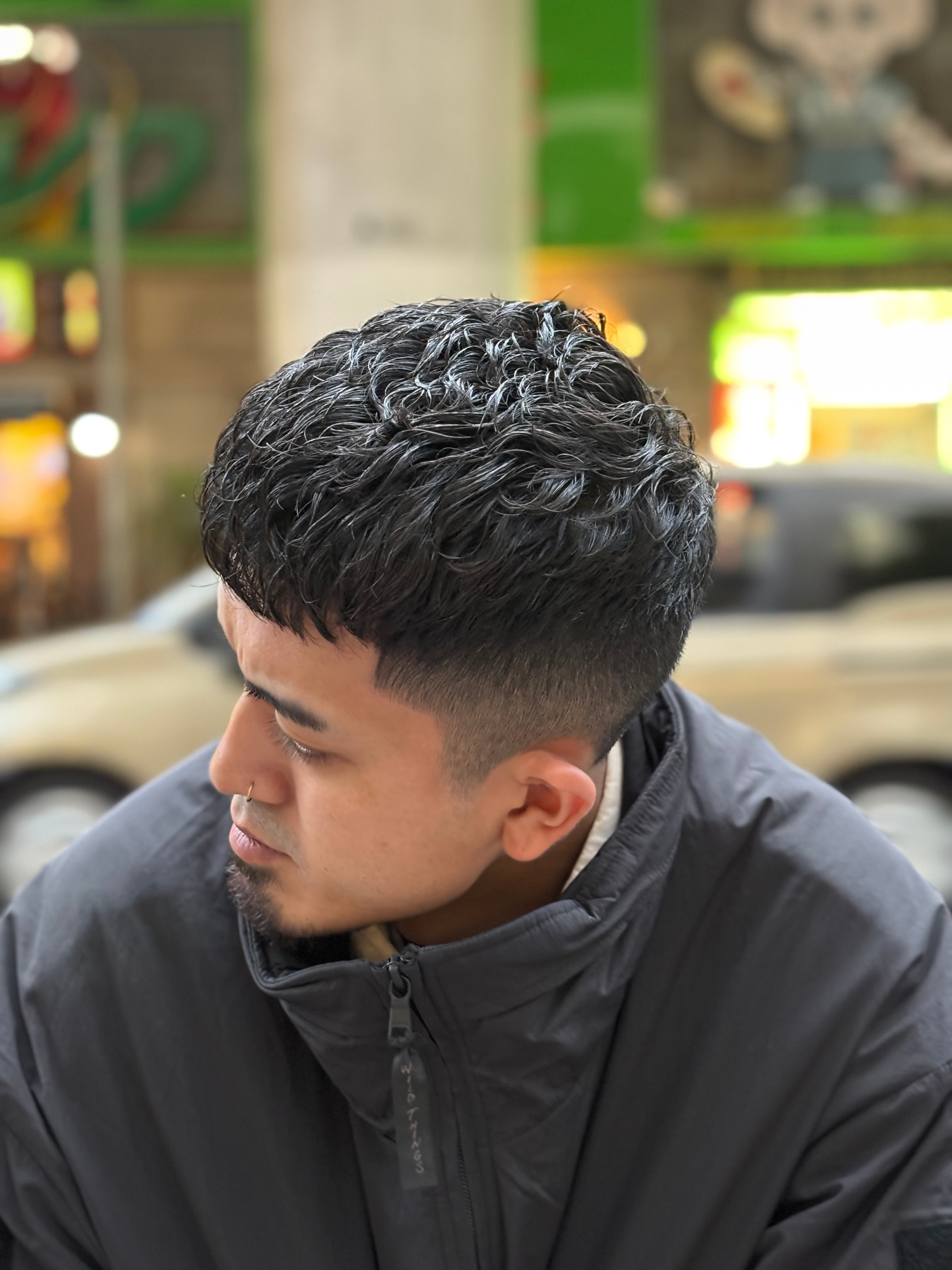 ヒロ銀座バーバーショップ難波店【ヒロギンザバーバーショップナンバテン】のスタイル紹介。濡れパンクロップ