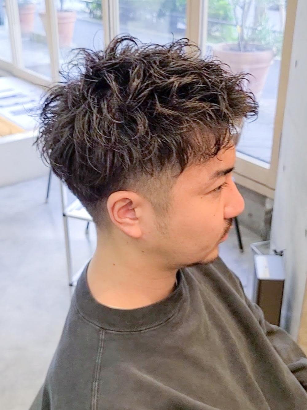 HEAT TOKYO 目黒店【ヒート トウキョウ メグロテン】のスタイル紹介。ルーズパーマ