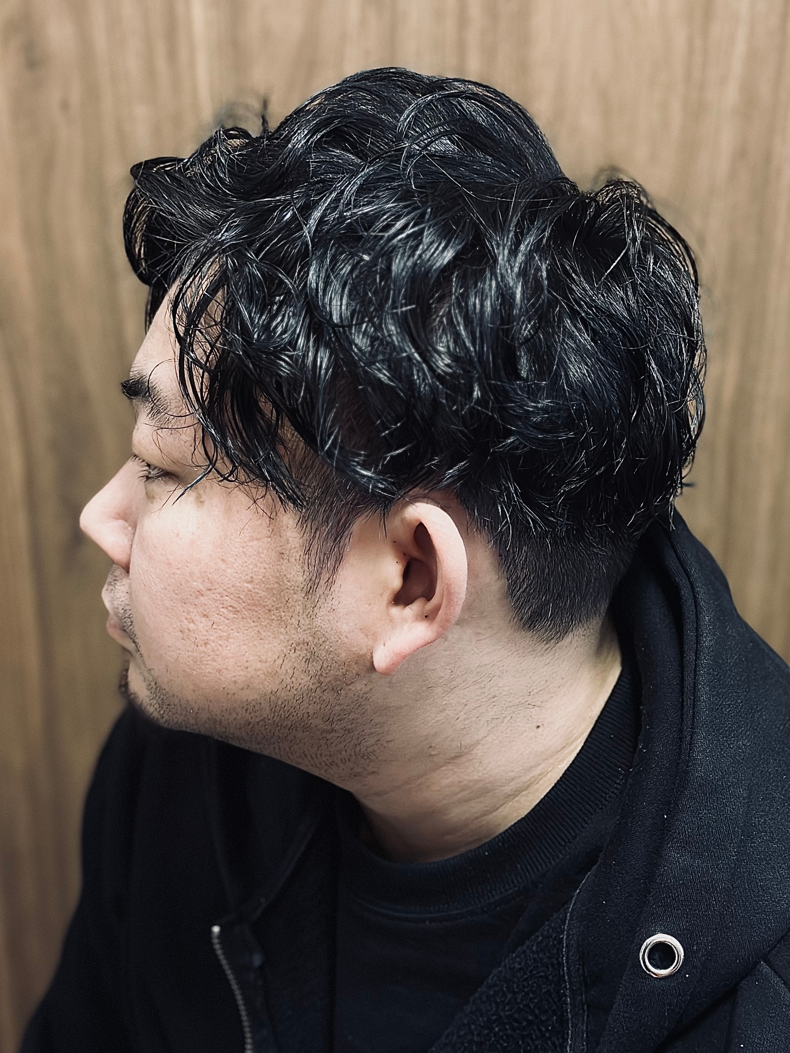 ヒロ銀座ヘアーサロン 新橋 銀座口店【ヒロギンザヘアーサロンシンバシギンザグチテン】のスタイル紹介。緩めスパイラルパーマ