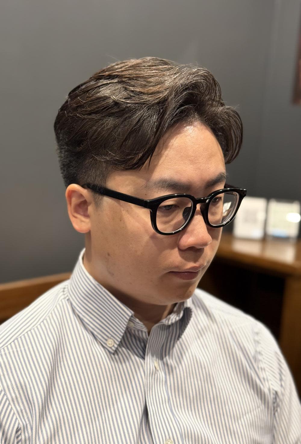 銀座shino【ギンザ シノ】のスタイル紹介。メンズ　理容室　ビジネス　シチサン　刈り上げ