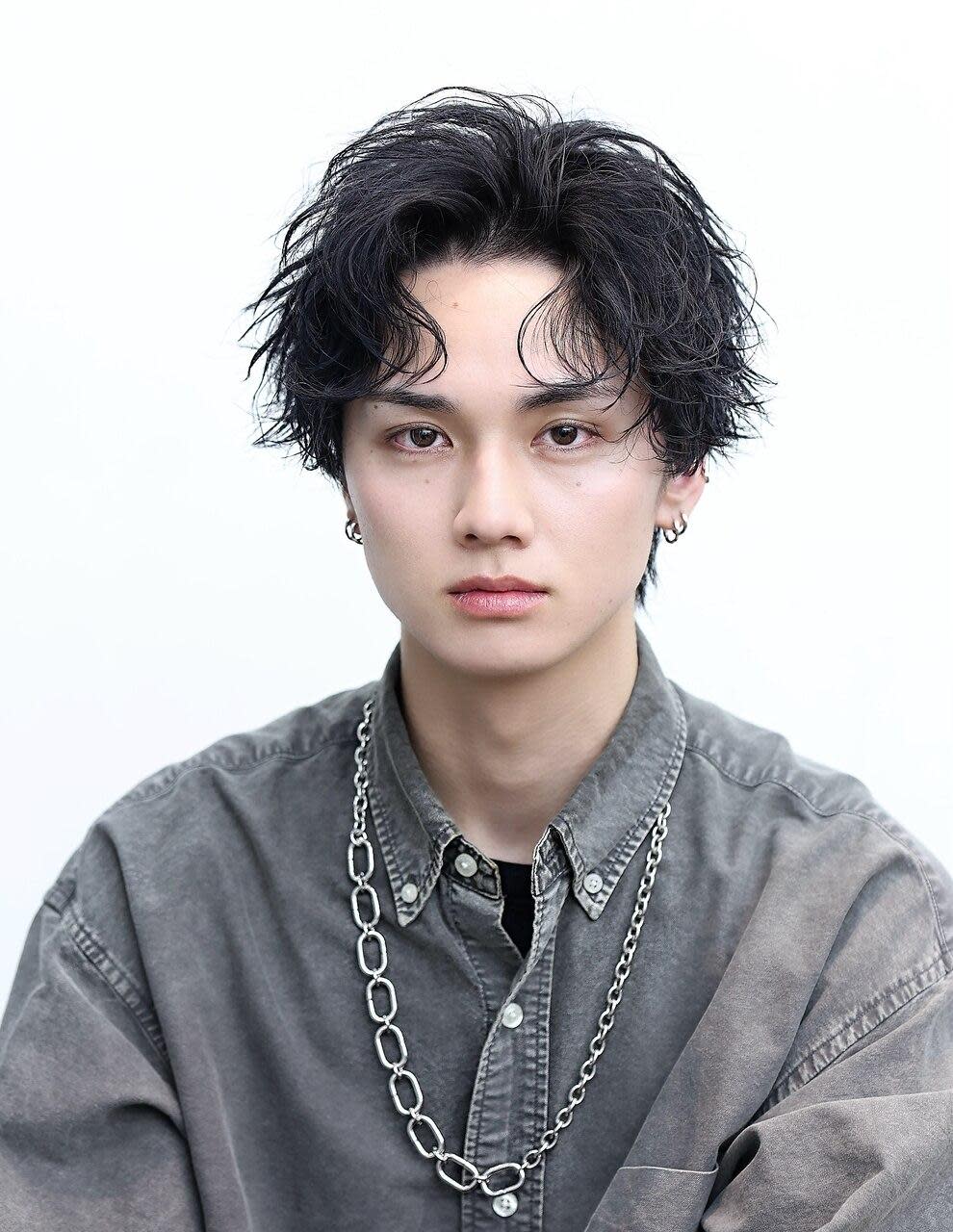 LIPPS hair 梅田【リップスヘアー】【リップスヘアー ウメダ】のスタイル紹介。ツイスパ センターパート