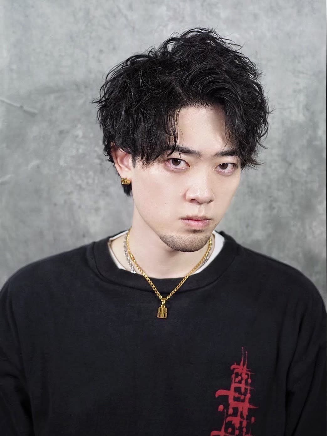 ヒロ銀座バーバーショップ大阪本店【ヒロギンザ バーバーショップオオサカホンテン】のスタイル紹介。ツイスパアップバング〈理容室〉