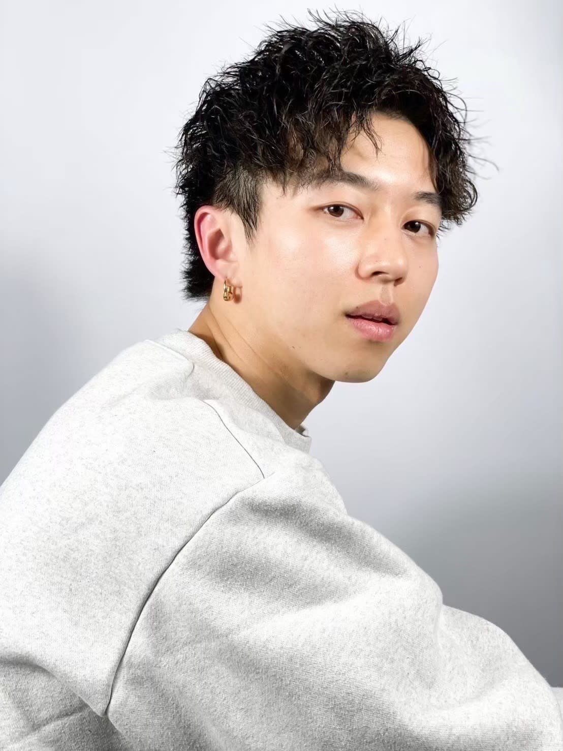 ヒロ銀座ヘアーサロン銀座一丁目店【ヒロギンザヘアーサロンギンザイッチョウメテン】のスタイル紹介。無造作ニュアンスパーマ × マッシュ