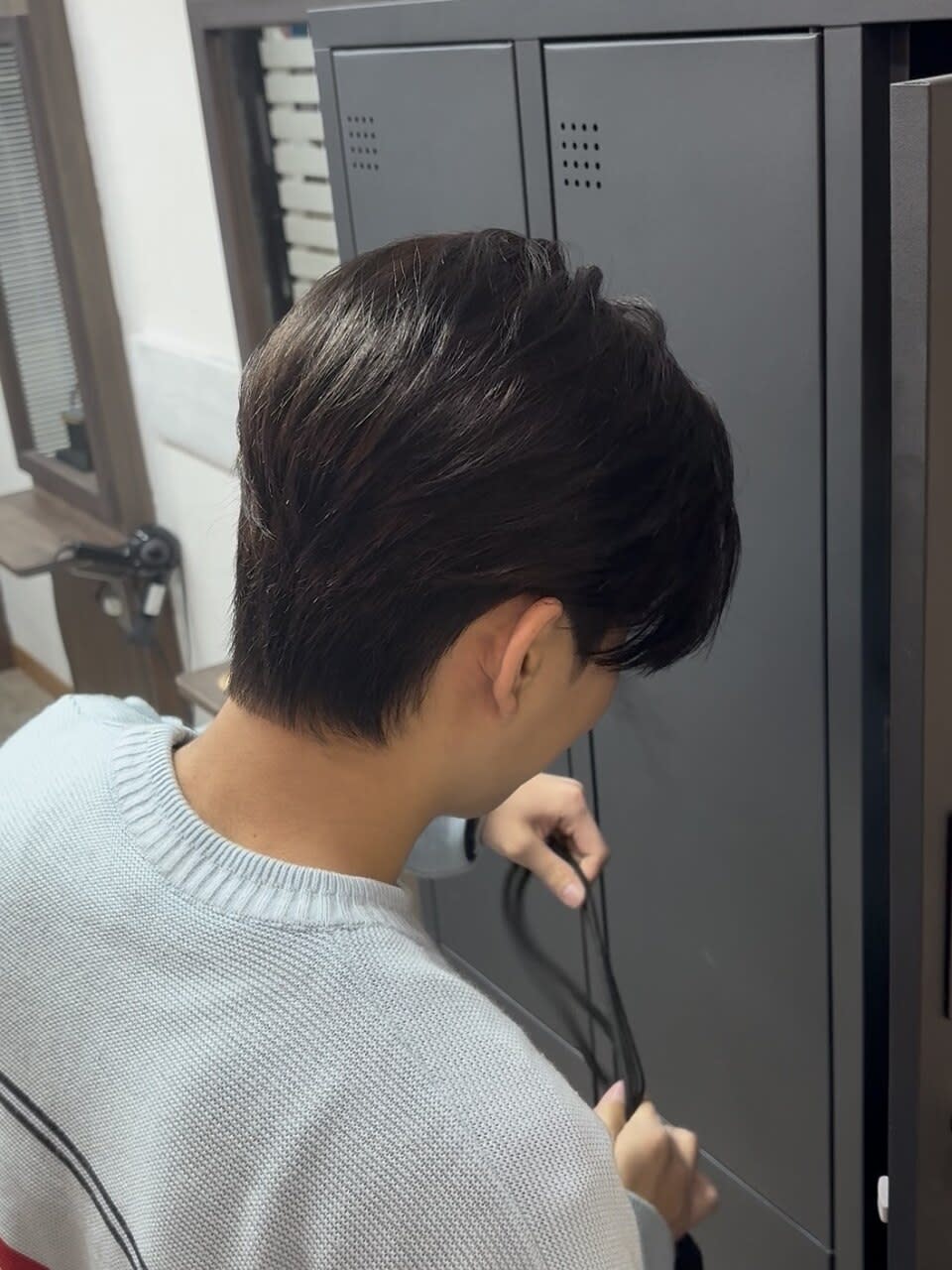 メンズサロン IVY 池袋東口駅前店【メンズサロン アイヴィー イケブクロヒガシグチエキマエテン】のスタイル紹介。韓国ヘア/センターパート/シースルーマッシュ