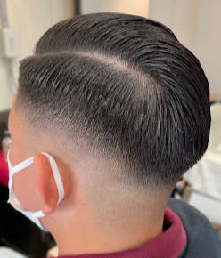 @110barbershop博多店　メンズカット/フェード/眉毛/理容室【ワンワンオー バーバー ショップ ハカタテン　メンズカット　フェード　マユゲ　リヨウシツ】のスタイル紹介。20代30代40代【濡れパン】濡れパン/メンズカット
