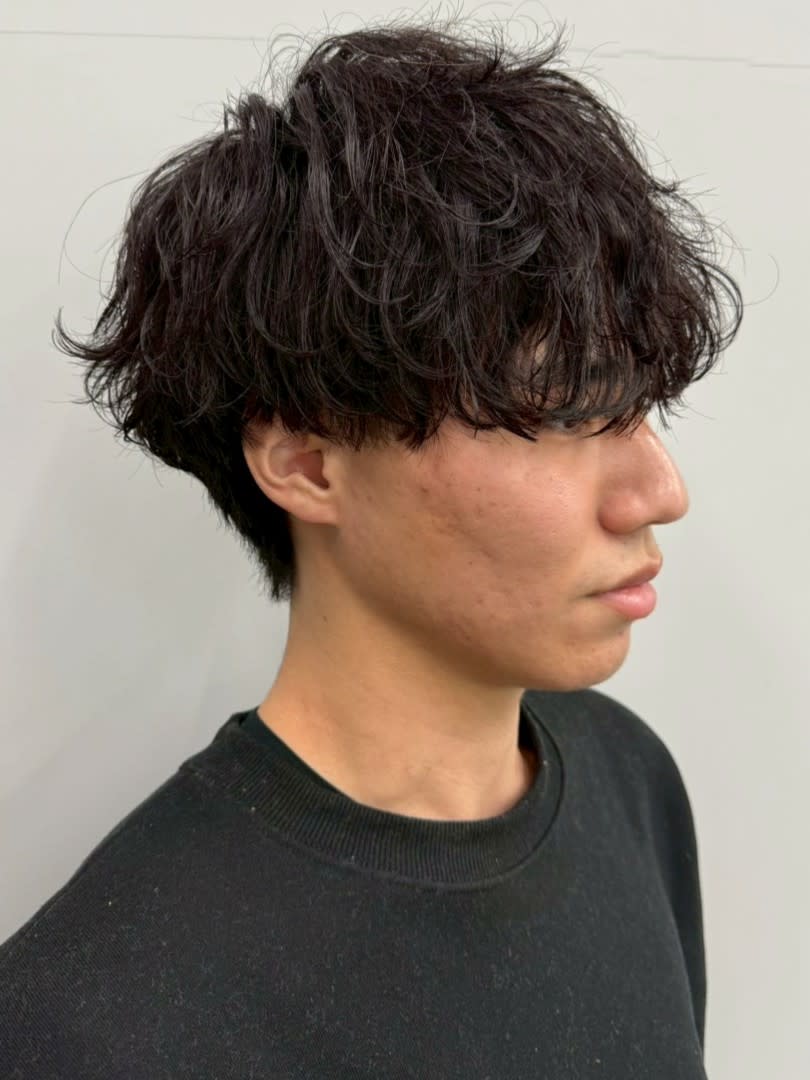 Men's salon SEPT. 博多【メンズサロン セプト ハカタ】のスタイル紹介。ツーブロック メンズショート 波巻きツイストスパイラルパーマ