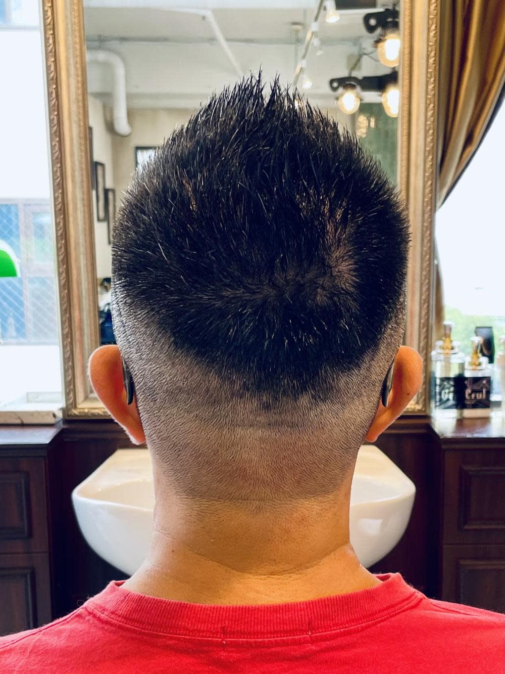 Graceful Barber London【グレイスフルバーバーロンドン】のスタイル紹介。【50代 男性】ロンドン刈上げショート（大宮/バーバー）