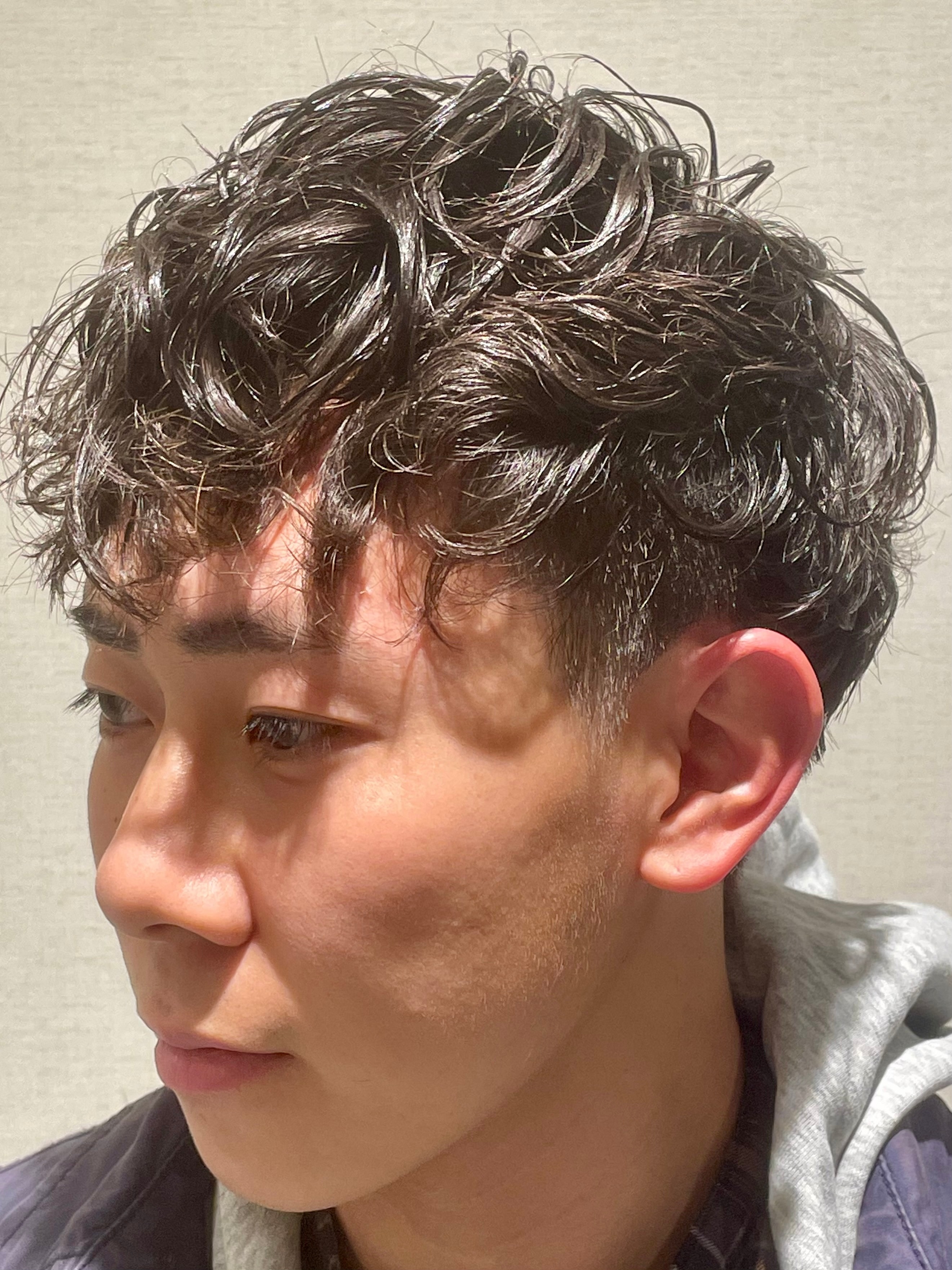 ヒロ銀座バーバーショップ大阪本店【ヒロギンザ バーバーショップオオサカホンテン】のスタイル紹介。スパイラルパーマ