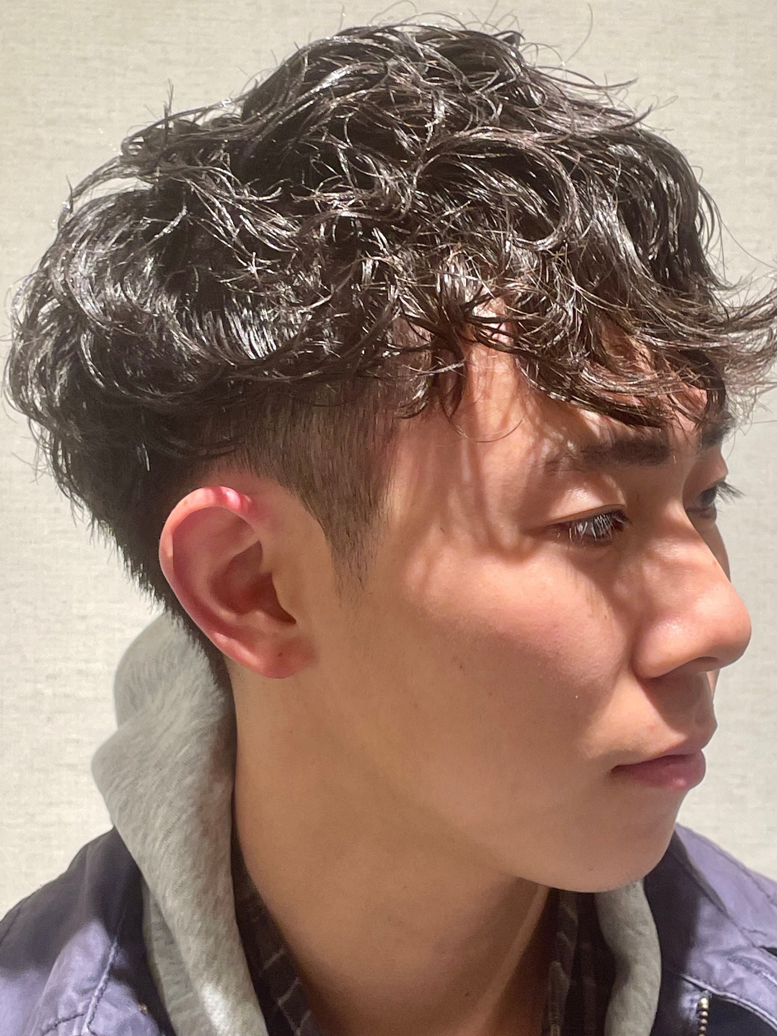 ヒロ銀座バーバーショップ大阪本店【ヒロギンザ バーバーショップオオサカホンテン】のスタイル紹介。スパイラルパーマ