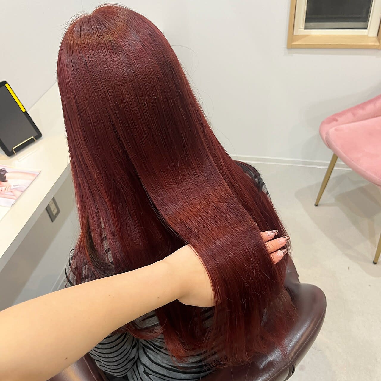 rita【リタ】のスタイル紹介。暖色カラー /ワインレッド