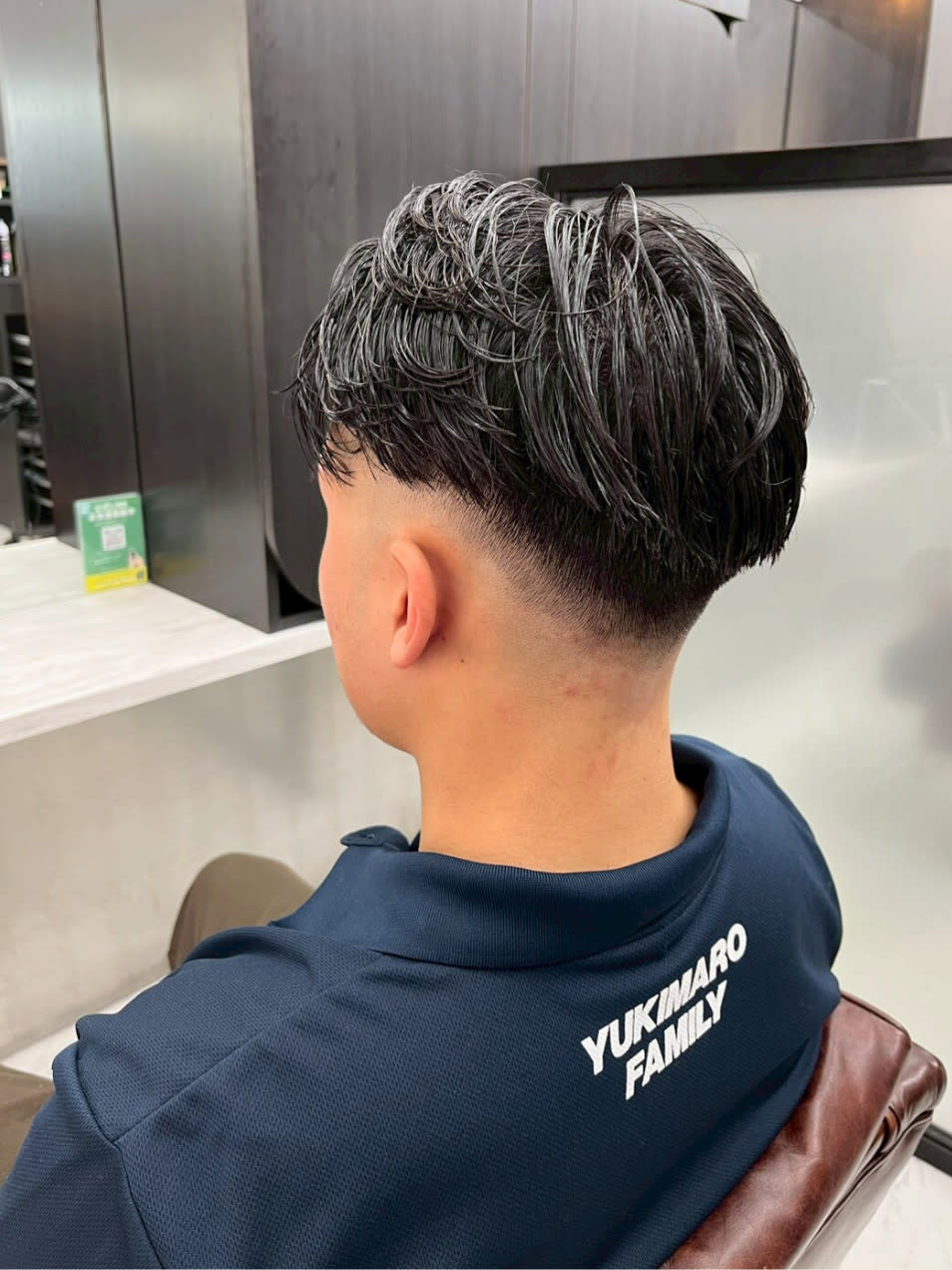 MEN'S SALON SOLEIL by alfRed【メンズサロンソレイユ バイアルフレッド】のスタイル紹介。スキンフェード バーバースタイル 短髪 メンズ 黒髪 清潔感