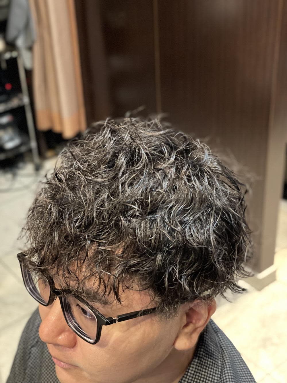 ヘアーモードキクチ 神田日銀通り店【ヘアーモードキクチ】のスタイル紹介。神田スパイラル
