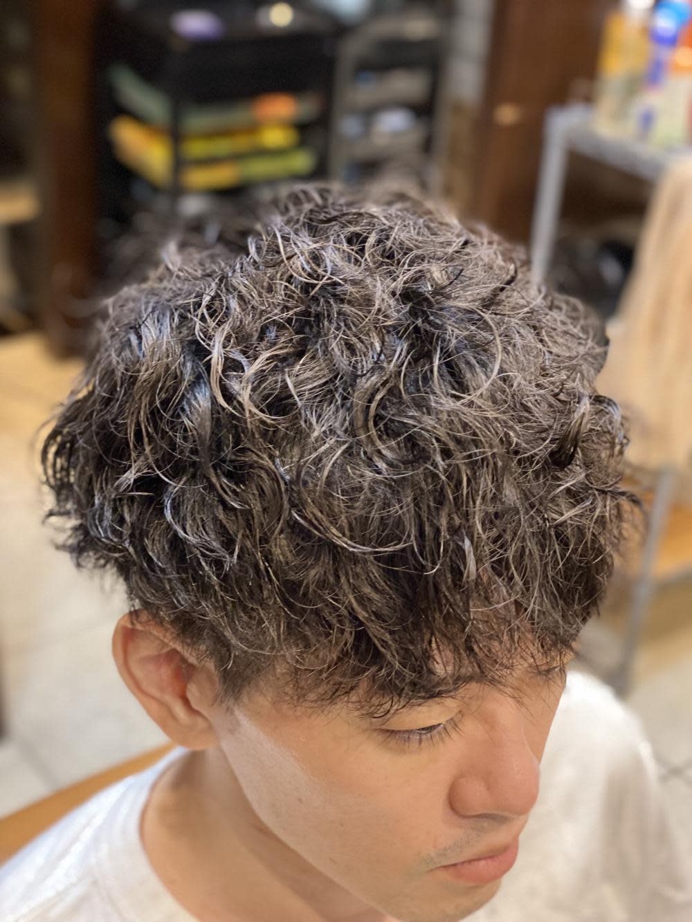 ヘアーモードキクチ 神田日銀通り店【ヘアーモードキクチ】のスタイル紹介。神田ハードスパイラル