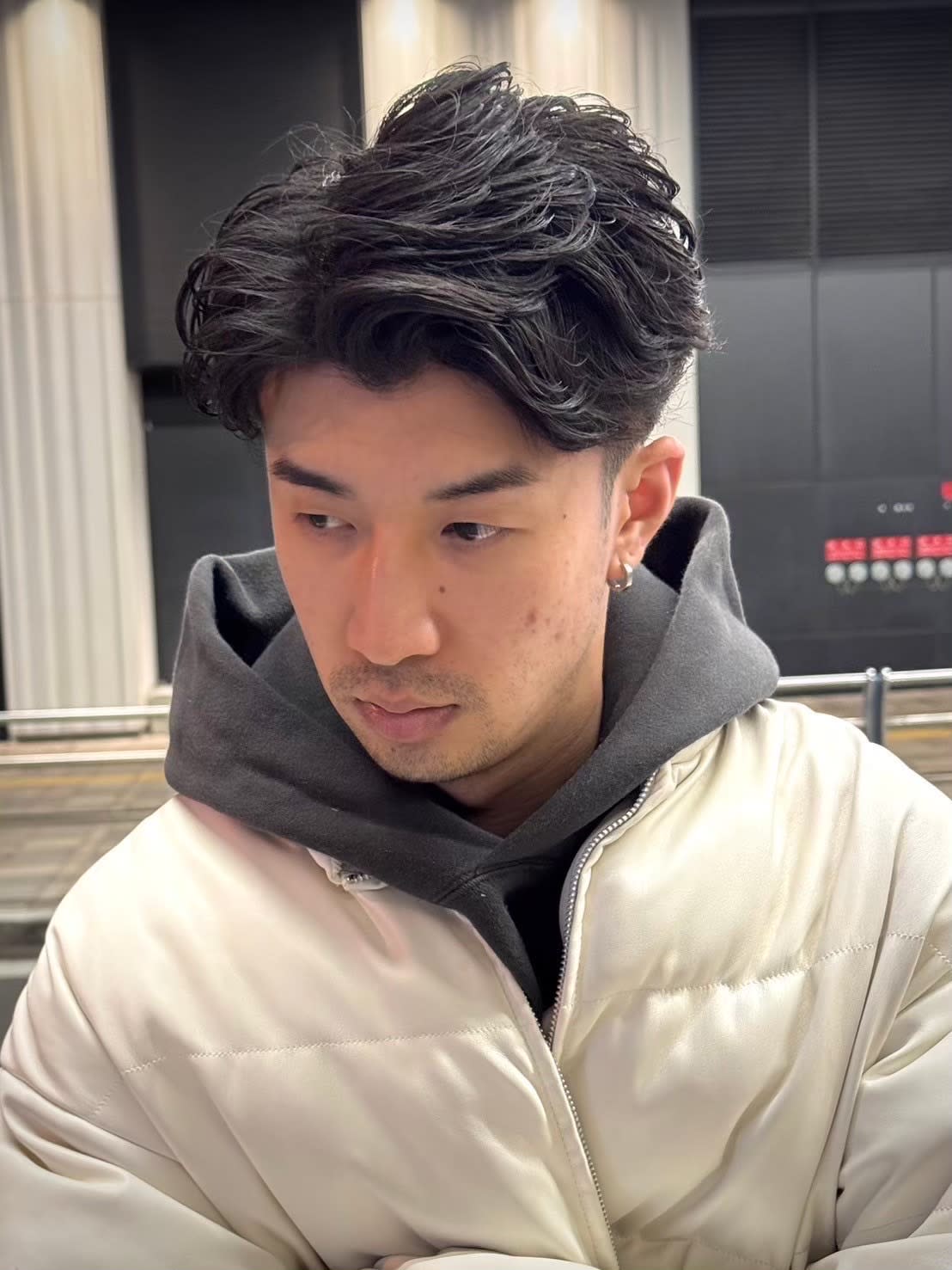 ヒロ銀座バーバーショップ難波店【ヒロギンザバーバーショップナンバテン】のスタイル紹介。フェザーパーマ