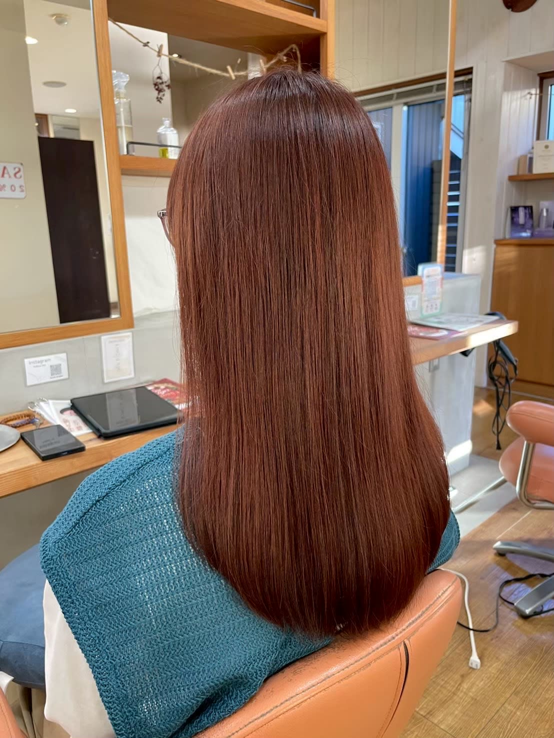 Lalant【ララント】のスタイル紹介。うる艶ロングのテラコッタブラウン