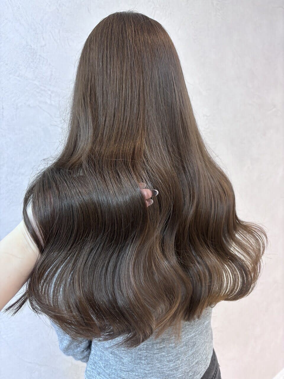 Ess 熊谷 艶髪/髪質改善/ブリーチ【エス クマガヤ ツヤガミ カミシツカイゼン ブリーチ】のスタイル紹介。Ess 熊谷 艶髪髪質改善ブリーチ×スタイル