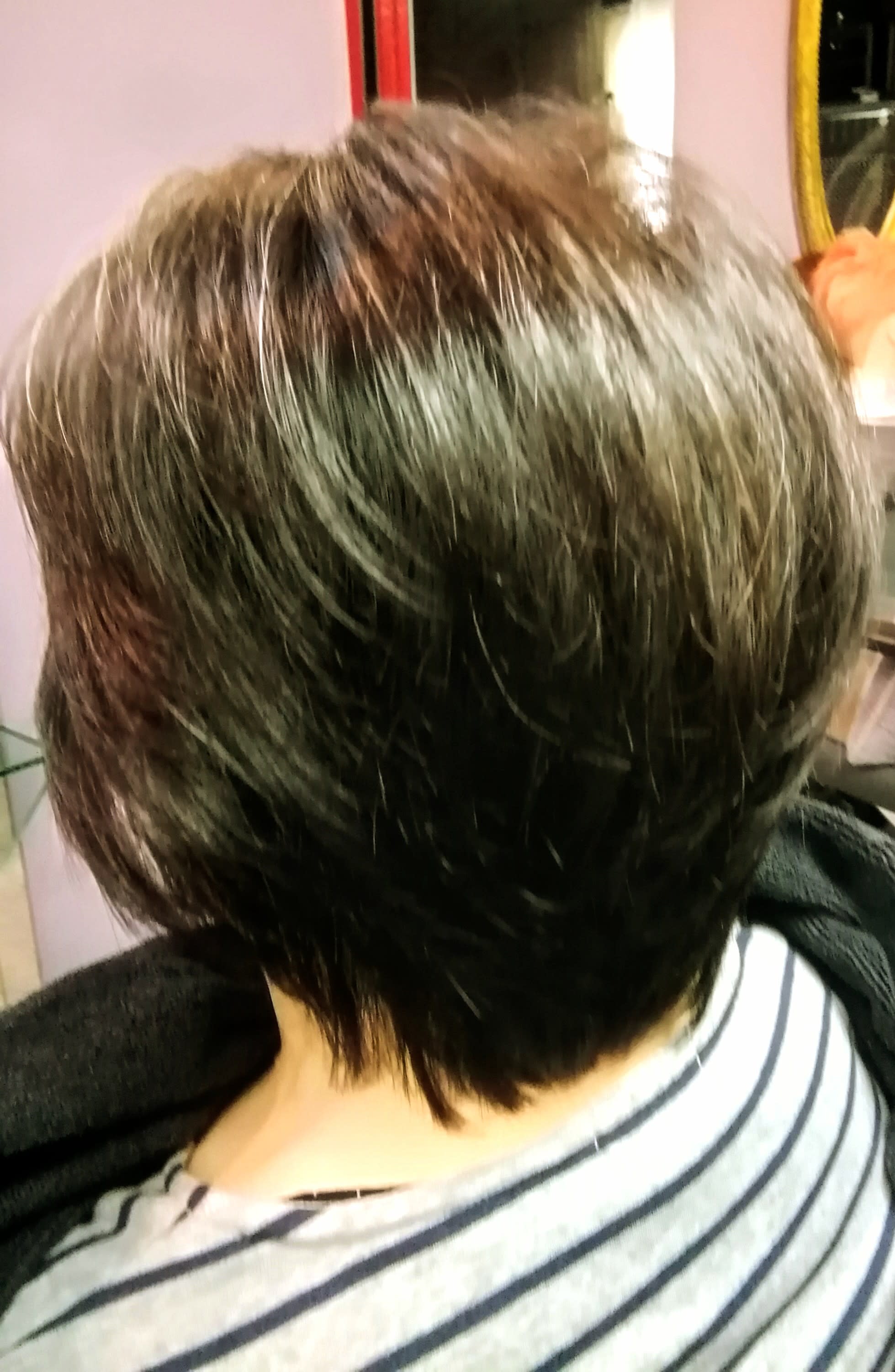 pm hair【ピーエムヘアー】のスタイル紹介。自然なショートスタイル、カット＋白髪ぼかしカラー