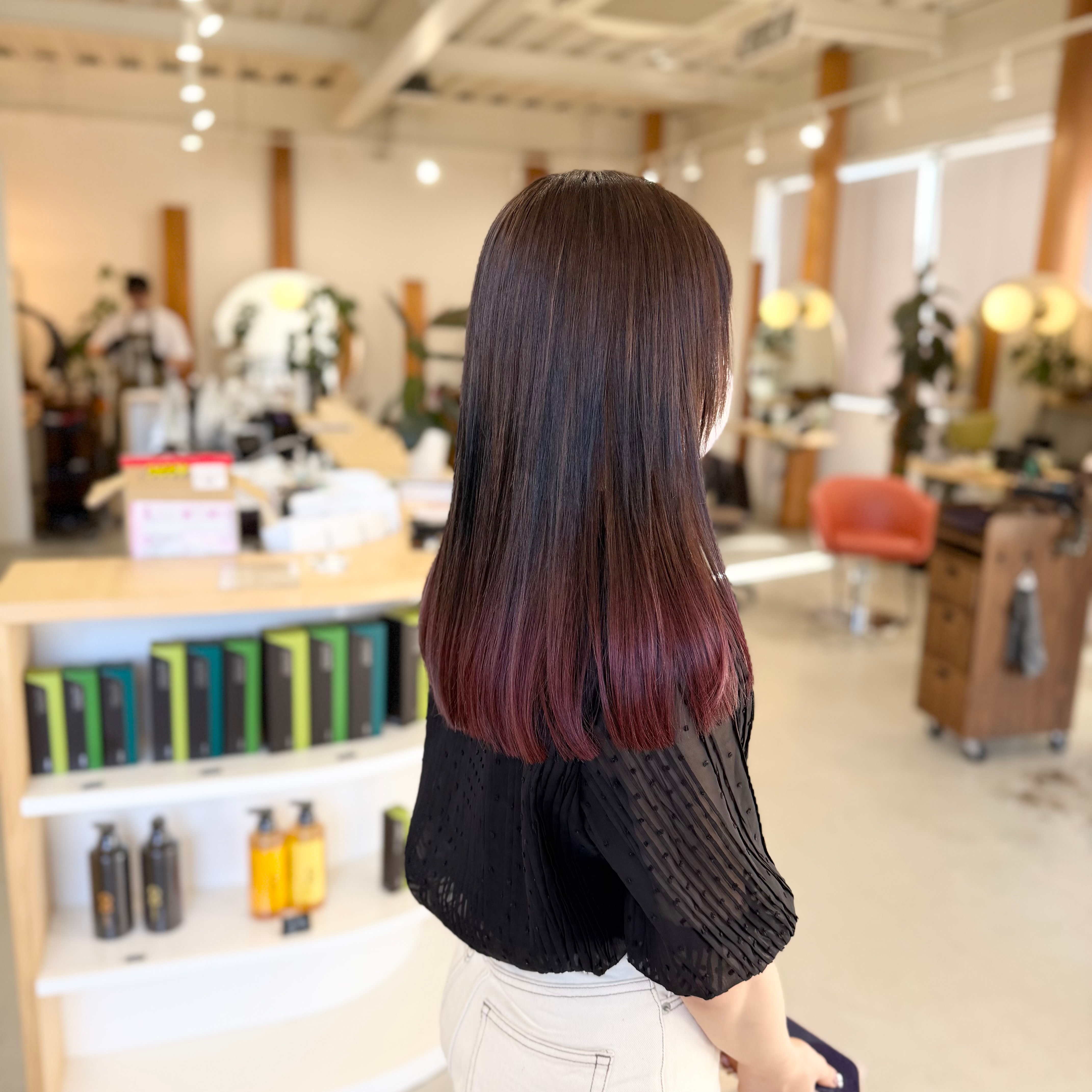 HUE カラー/ダブルカラー/ブリーチ 富山【ヒュー】【ヒュー カラーダブルカラーブリーチ トヤマ】のスタイル紹介。ピンクグラデーション