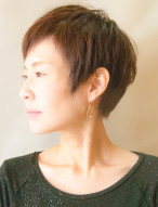 大人きれいめ抜け感ショート