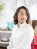 隠し刈り上げが◎メンズニュアンスミディ